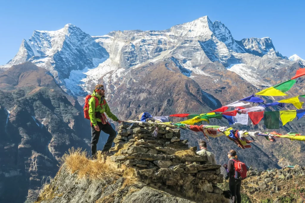Prepare your first trekking in Nepal By Mountain People
