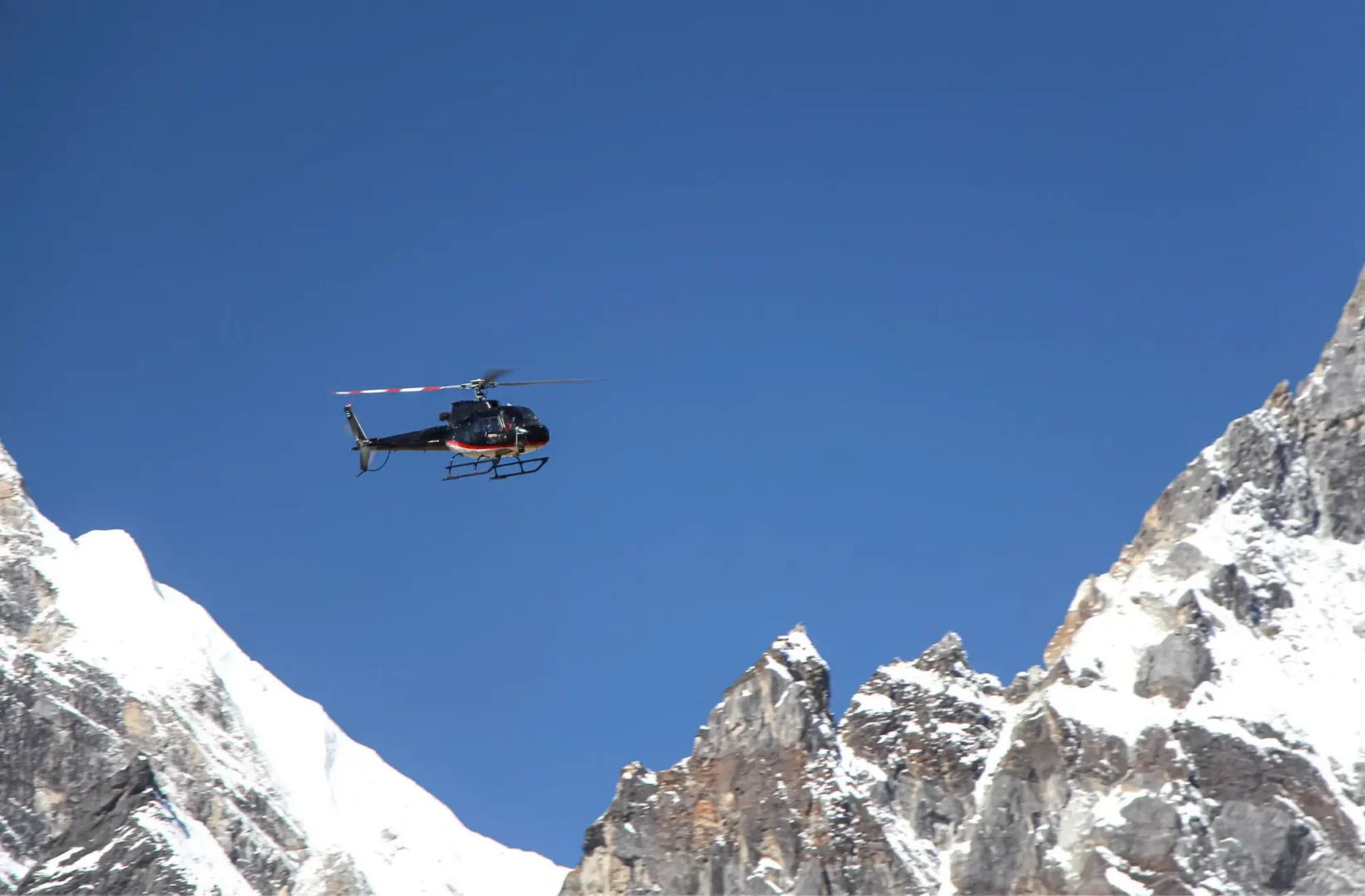 Helicopter rescue Nepal – By Mountain People