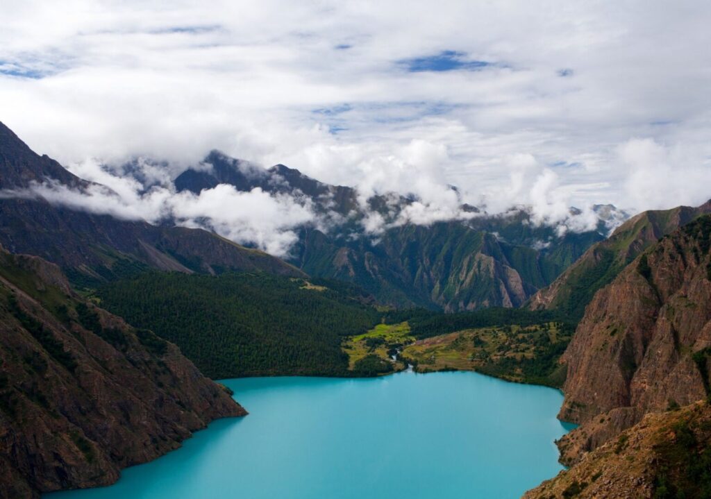 Upper Dolpo Trek Nepal Phoksundo Lake–By Mountain People