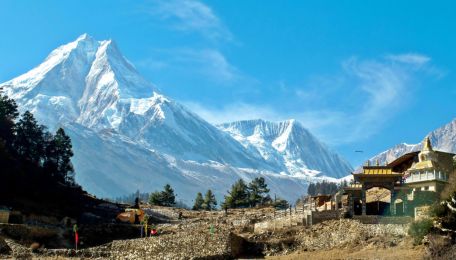 Manaslu treks in Nepal – By Mountain People