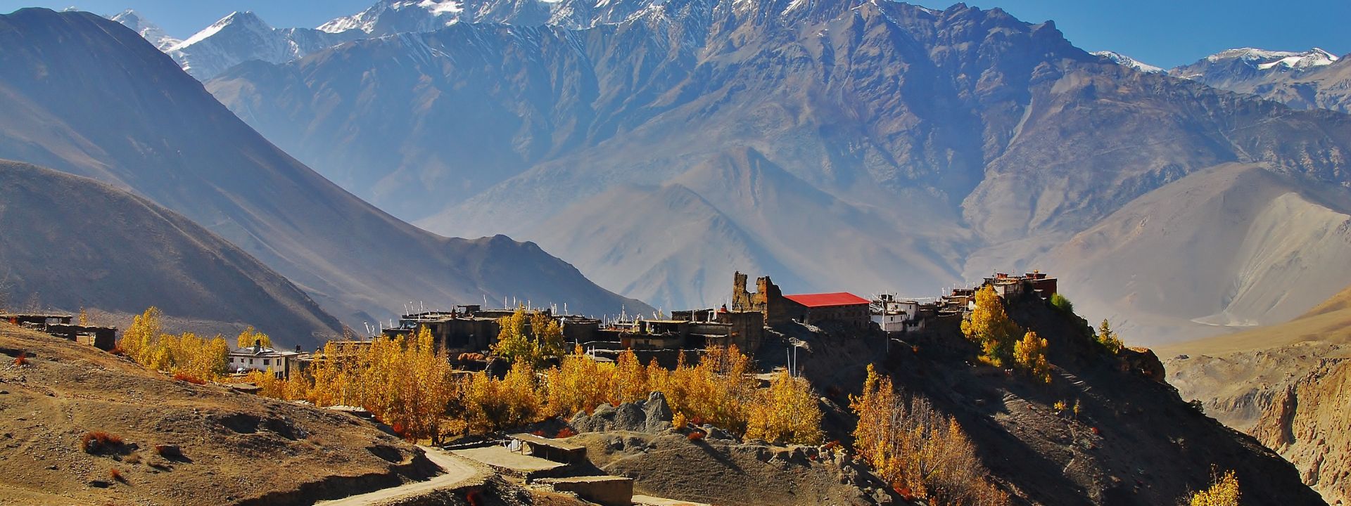 Mustang treks in Nepal – By Mountain People